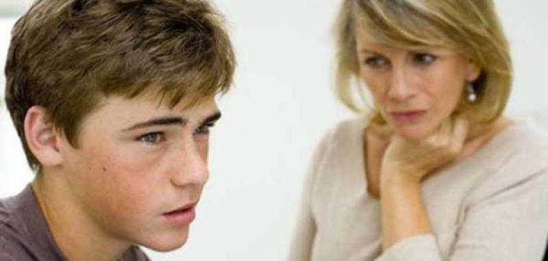 استشاري: «عقاب الأطفال يؤثر عليهم بالسلب في مرحلة المراهقة»