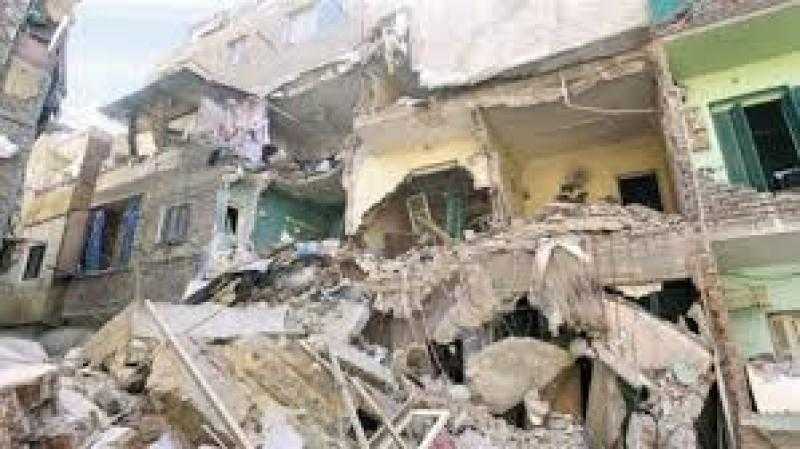 انهيار جزئي لعقار مهجور بمنطقة عابدين