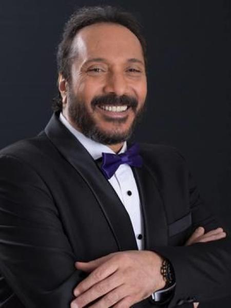الفنان على الحجار 