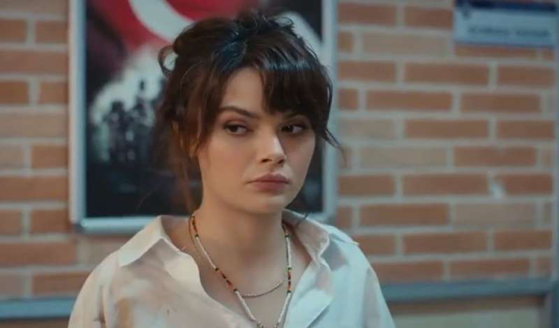 مسلسل في السر والخفاء الحلقة 3