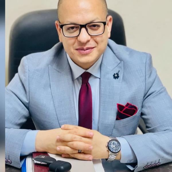 أحمد أبو بكر المحامي