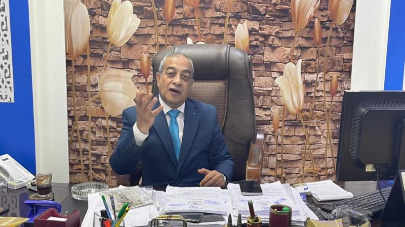  أحمد عبدالواحد رئيس شعبة الجمارك