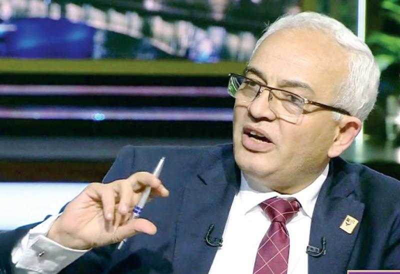 رضا حجازي يكشف مفاجأة بشأن مسابقة الـ30 ألف معلم.. فيديو