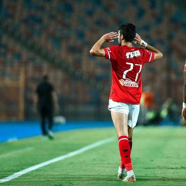 في الشوط الأول.. الأهلي يضرب بيراميدز بهدف طاهر محمد طاهر