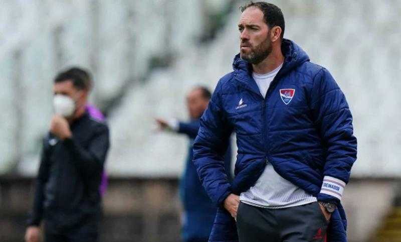 مدرب الأهلي الجديد يكرر خطأ موسيماني ويدخل في أول صدام مع الإدارة