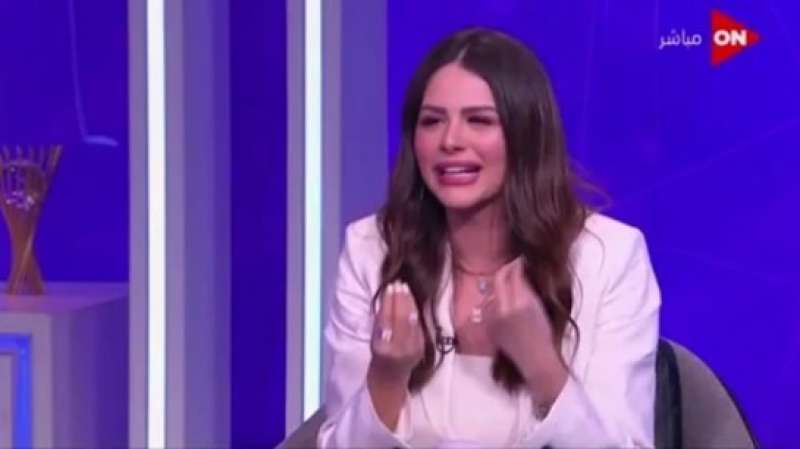 الفنانة هنادي مهنا