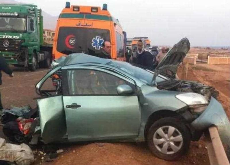 إصابة شاب في تصادم سيارة ربع نقل وتروسيكل بدشنا