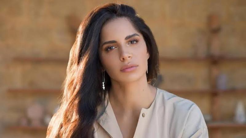 تعبانة جدا.. آمال ماهر: «أنا والكورونا بقينا أصحاب»