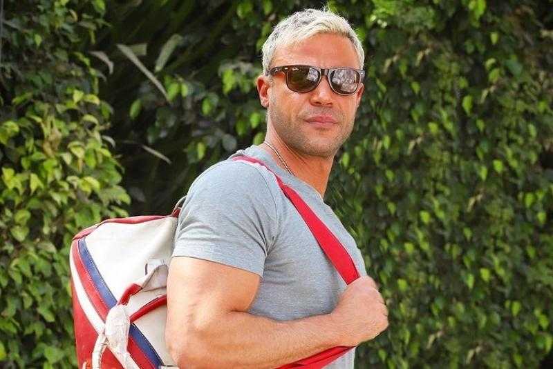 محمد إمام يكشف كواليس فيلم «عمهم» - فيديو