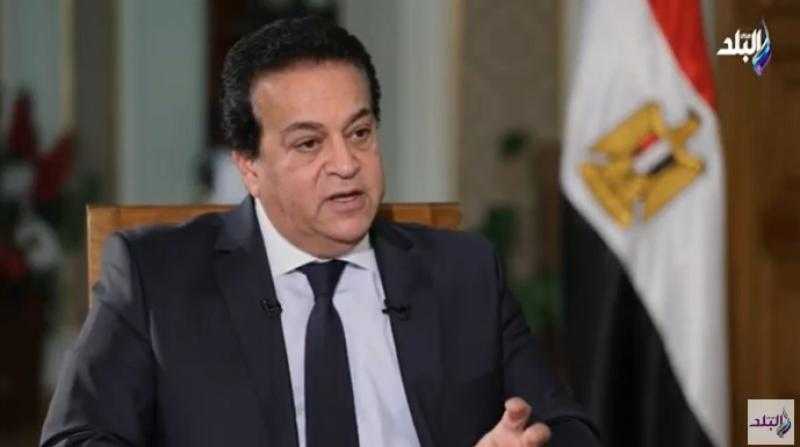 شاهد.. رسالة عاجلة من وزير الصحة لكبار السن وأصحاب الأمراض المزمنة