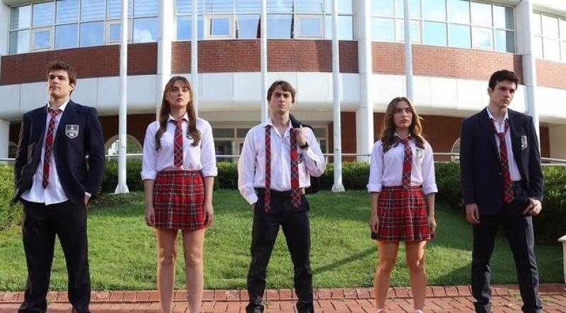 مسلسل الياقة المغبرة الحلقة 2 مترجمة HD