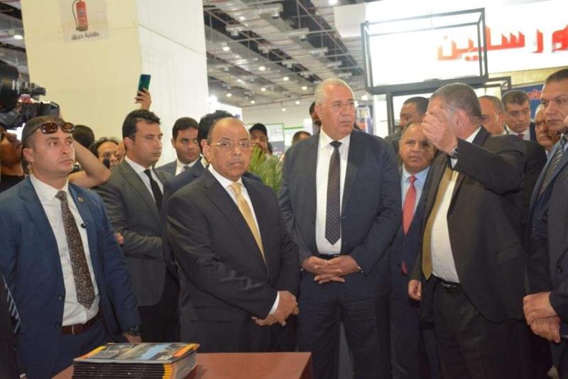 وزير التنمية المحلية 