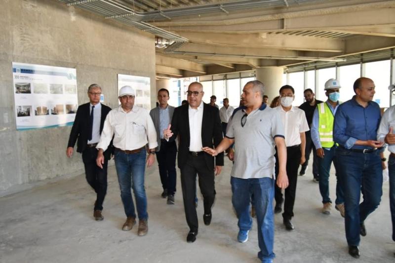 وزير الإسكان يتفقد منطقة الأعمال المركزية بالعاصمة الإدارية الجديدة