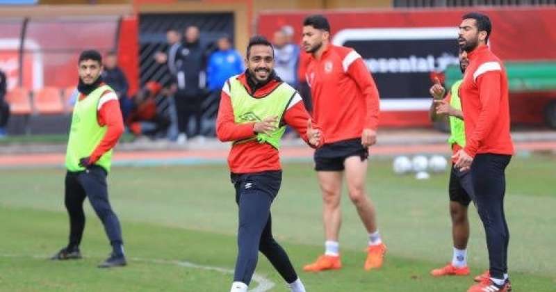 لاعبو الأهلي