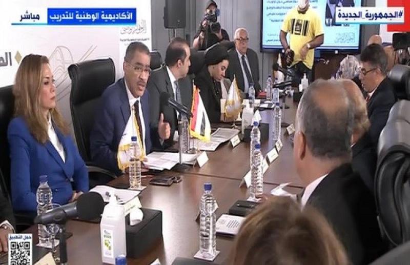 ضياء رشوان: الرأي العام لا ينتظر منا كلام ويعول على المخرجات