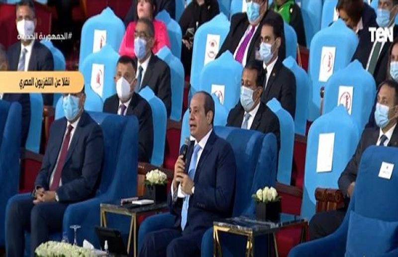 الرئيس السيسي يشهد فيلمًا تسجيليًا عن «مصر الرقمية»- فيديو