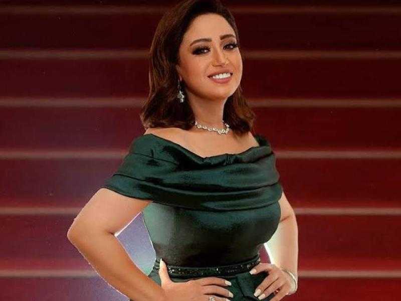 تشييع جثمان والدة ريهام عبد الحكيم بعد صلاة الظهر من مسجد الحصري