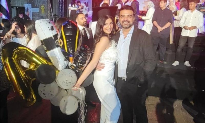 حفل تخرج ابنة عمرو محمود ياسين 