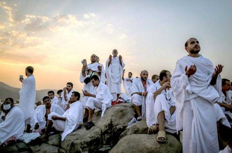 رئيس إذاعة القرآن الكريم السابق: عرفة يوم الشرف  «فيديو»