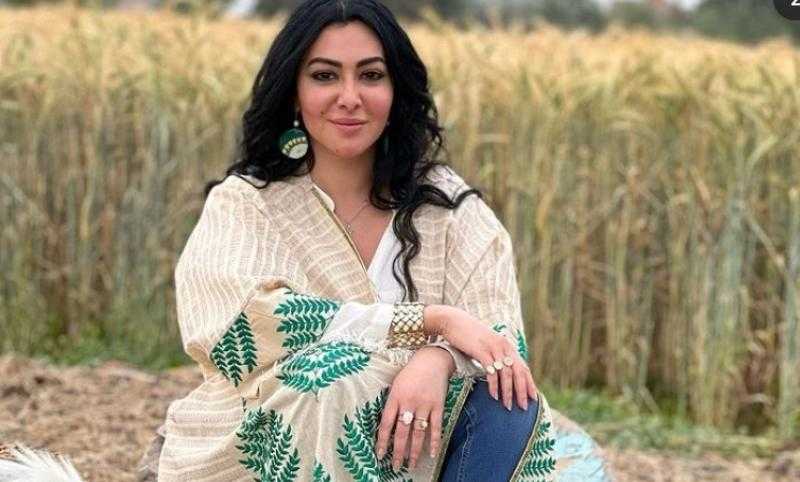 ميرهان حسين تهنئ جمهورها بعيد الأضحى