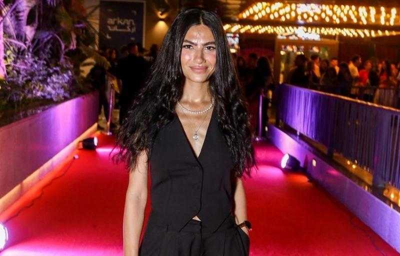 شاهد .. هدى المفتي تكشف عن صور جديدة من كواليس «بحبك»