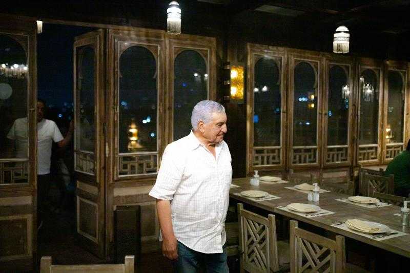 جولة مع زاهي حواس لتنشيط السياحة في شارع المعز