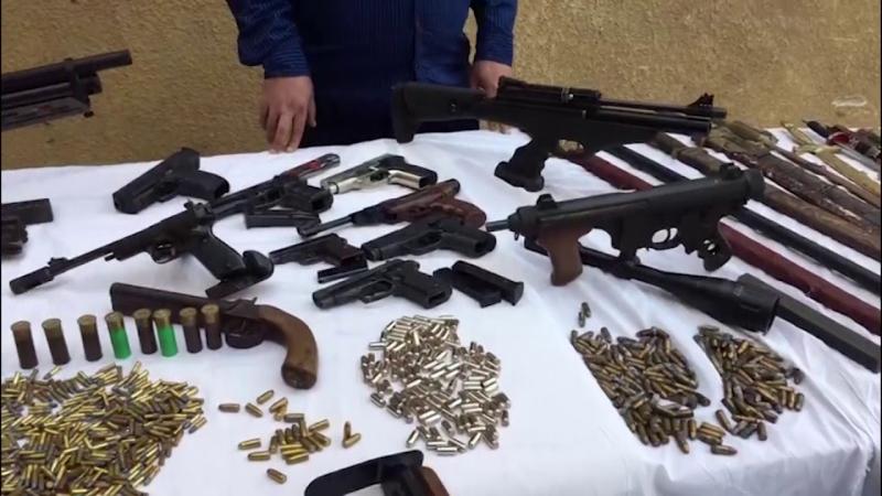 أسلحة وذخائر أرشيفية 