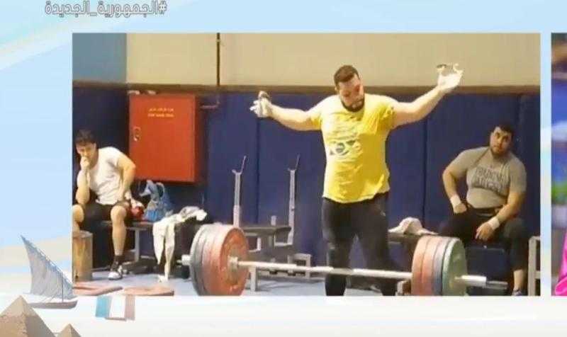 والدة بطل رفع الأثقال ببطولة البحر المتوسط: «دايمًا كنت بقوله أنت بطل»