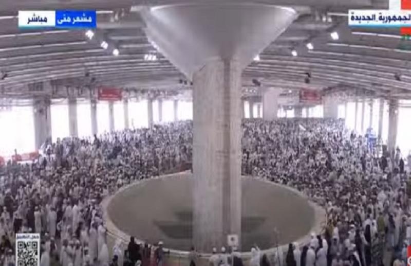 بث مباشر.. حجاج بيت الله الحرام يواصلون أداء المناسك في ثاني أيام التشريق