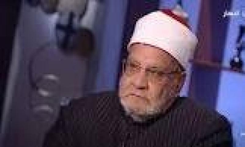 الشيخ أحمد كريمة يدخل في نوبة بكاء بسبب إبراهيم عيسى.. فيديو