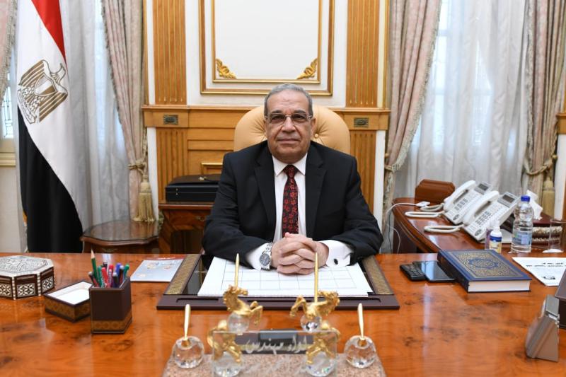 وزير الإنتاج الحربي