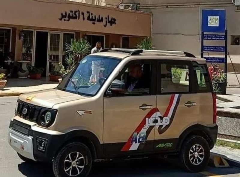 أول سيارة كهربائية بديلة التوك توك