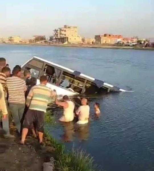 بالأسماء .. مصرع 5 أطفال وإنقاذ 15 في انقلاب أتوبيس لحفظة القرآن بدمياط