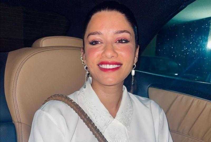 سينتيا خليفة تستأنف تصوير «حدث بالفعل» في التجمع الخامس