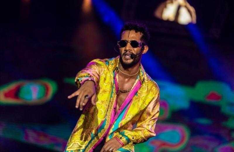 حفل محمد رمضان في اسطنبول يرفع شعار «كامل العدد»