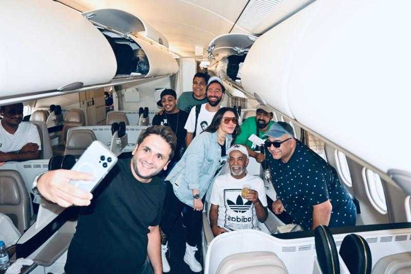 شاهد بالصور.. كوميديا عائلة تس خلال رحلتهم للمشاركة بموسم الرياض للمرة الثالثة