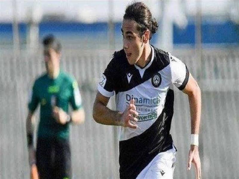 لاعب منتخب مصر وأودينيزي الإيطالي يرد على توقيعه للأهلي