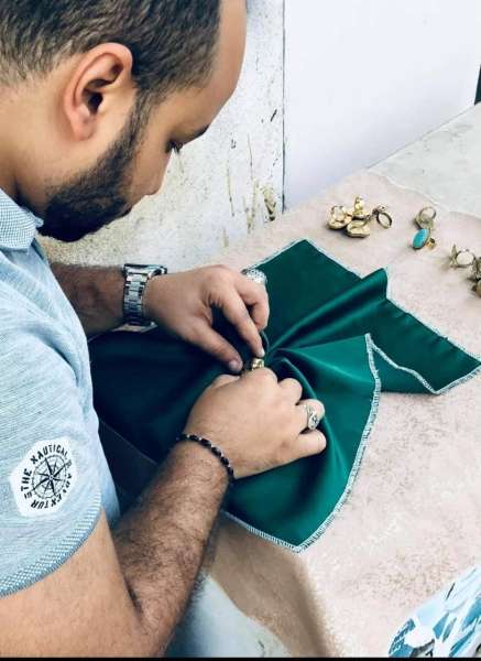 المصمم أحمد السيد صاحب كهف الهاند ميد