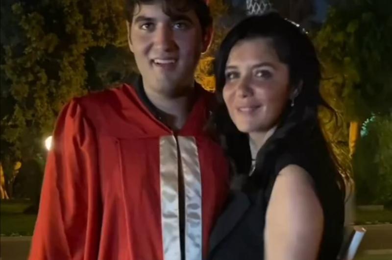 غادة عادل وابنها 