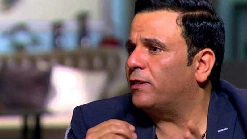 محمد فؤاد لـ«السيسي»: نفسي ألاقي عضم أخويا الشهيد ومش هغني تاني «فيديو»
