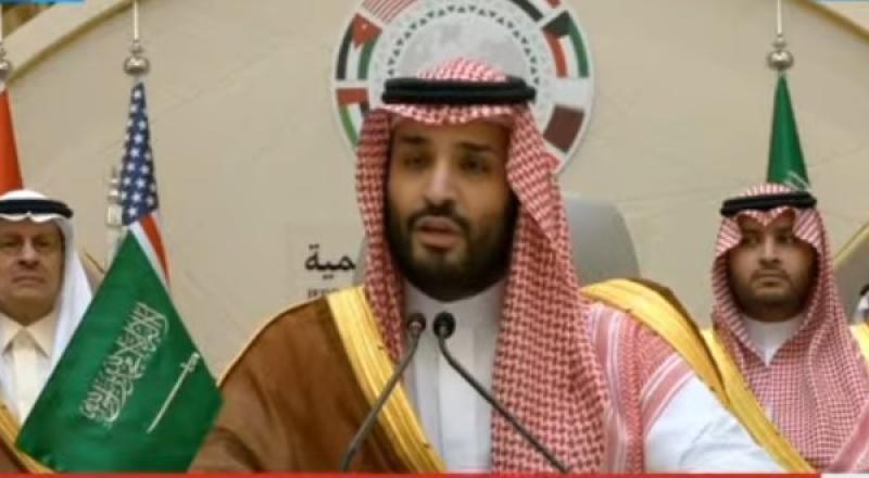 ولي العهد السعودي: نأمل أن تسفر القمة عن نتائج تخدم قضايا السلم في المنطقة «فيديو»