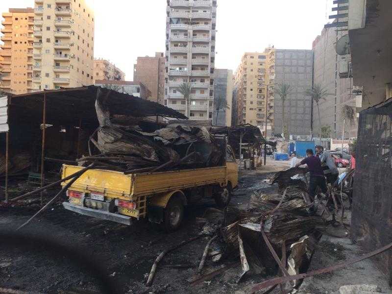 نشوب حريق في أتوبيس نقل عام في ساقية مكي