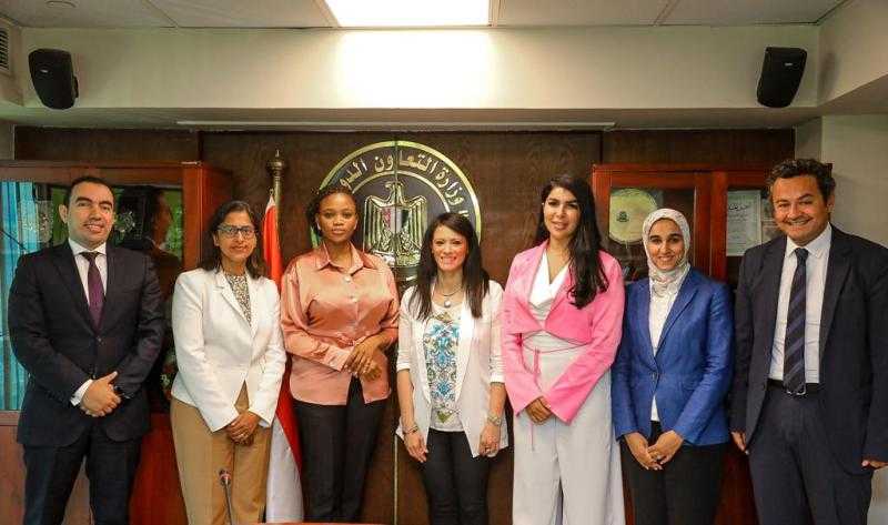 وزيرة التعاون تلتقي بفريق عمل رواد العمل المناخي بالأمم المتحدة