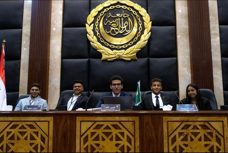 نادي الشباب العربي بالأكاديمية البحرية ينفذ نموذج محاكاة الجامعة العربية