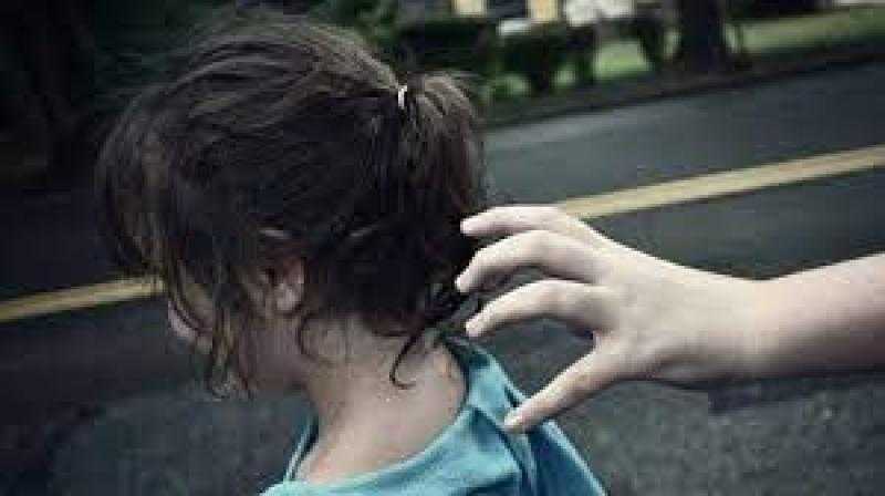 مدمنة مخدرات وراء محاولة خطف طفلة بالجيزة