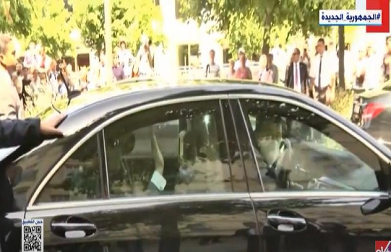 لحظة مغادرة السيسي مقر إقامته ببرلين «فيديو»