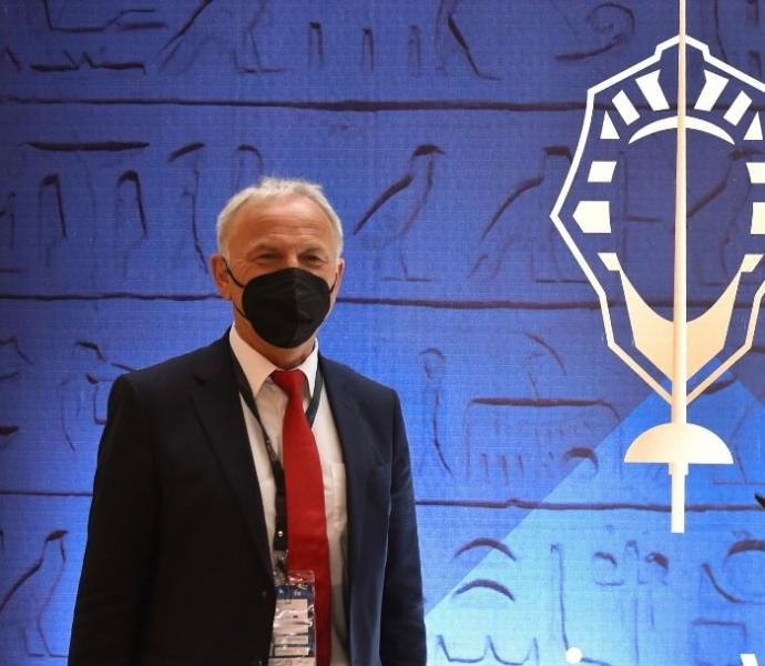  الالماني ديتر لامار مشرف الاتحاد الدولي للسلاح