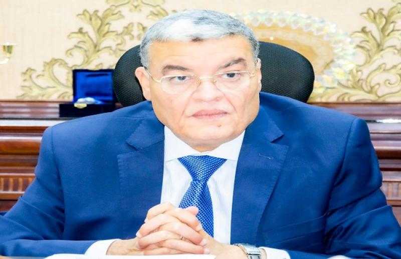 «قضاء وقدر».. محافظ المنيا يعلق على حادث تصادم أتوبيس بمقطورة