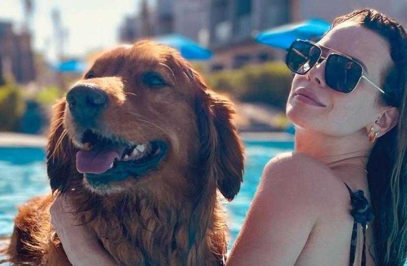 إيمان العاصي تشارك جمهورها بصور من عطلتها الصيفية