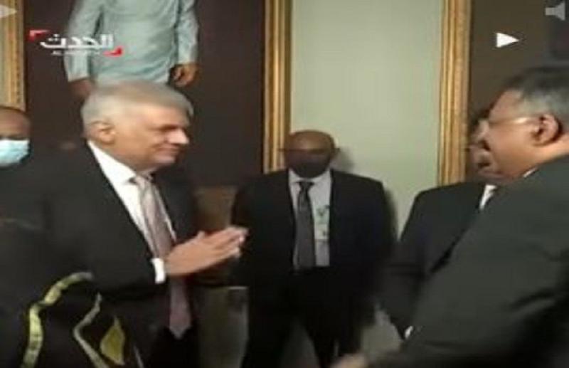 رئيس وزراء سريلانكا الجديد يؤدي اليمين الدستورية.. «فيديو»